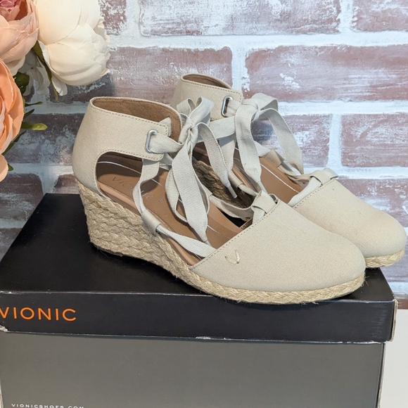 Vionic Aruba Kaitlyn Espadrille Wedge Sandal, Size 7.5 - Picture 6 of 15